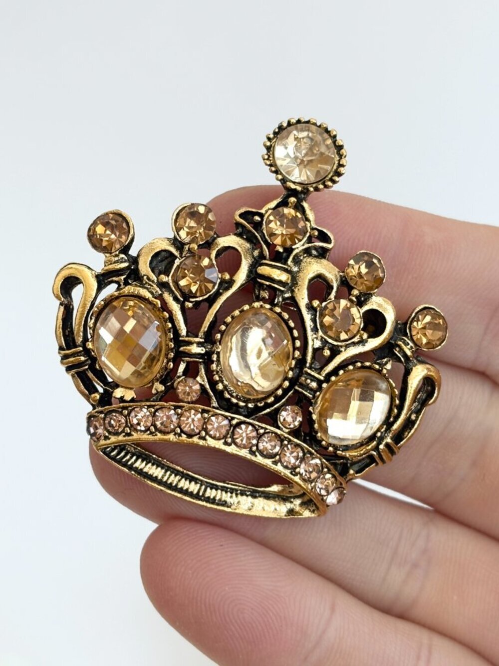 Crown Shaped Champagne Rhinestone Gold Toned Vintage Inspired Brooch | Pin - Picture 11 of 14